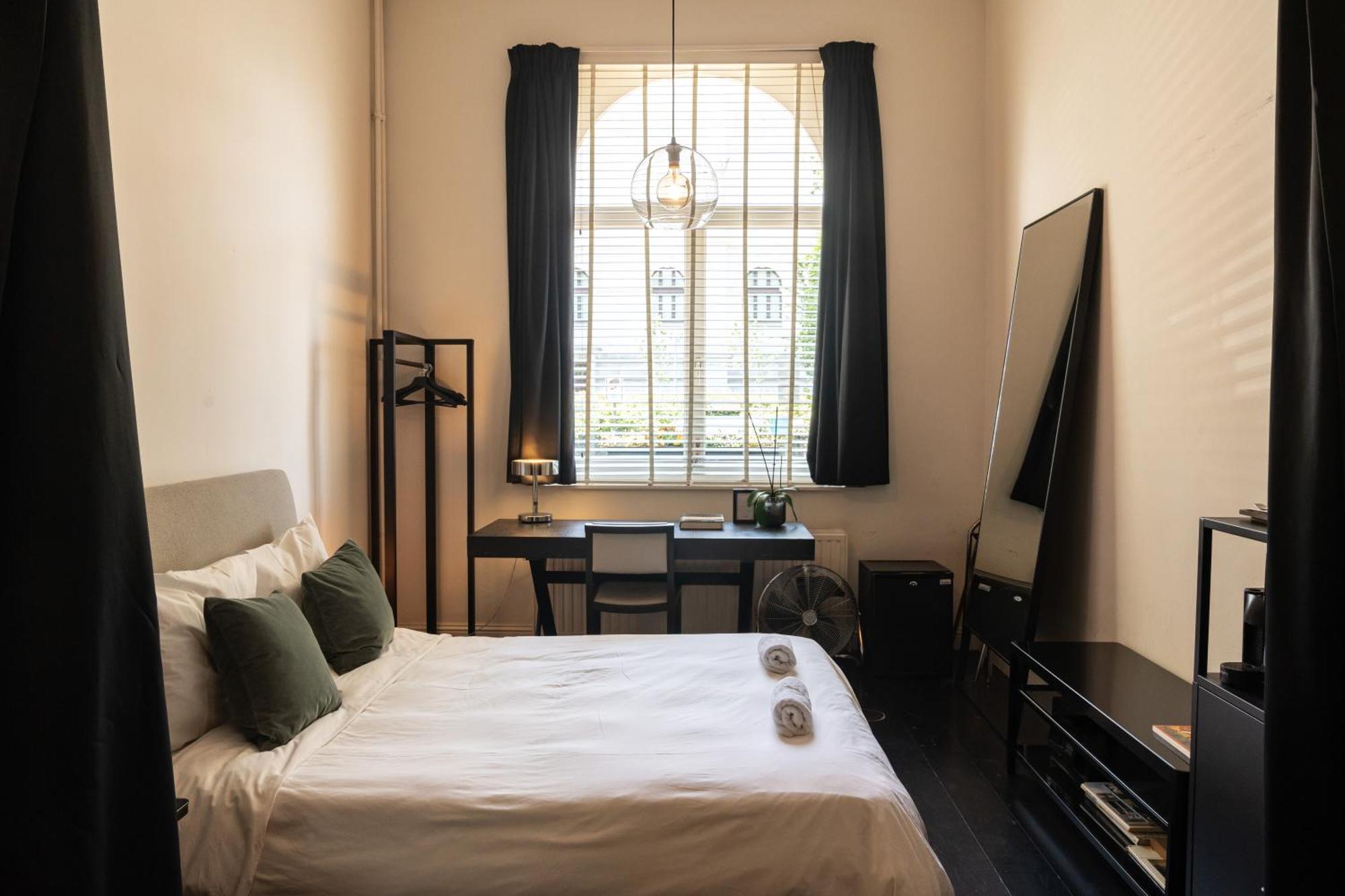 Antwerp Museum Suites Екстер'єр фото